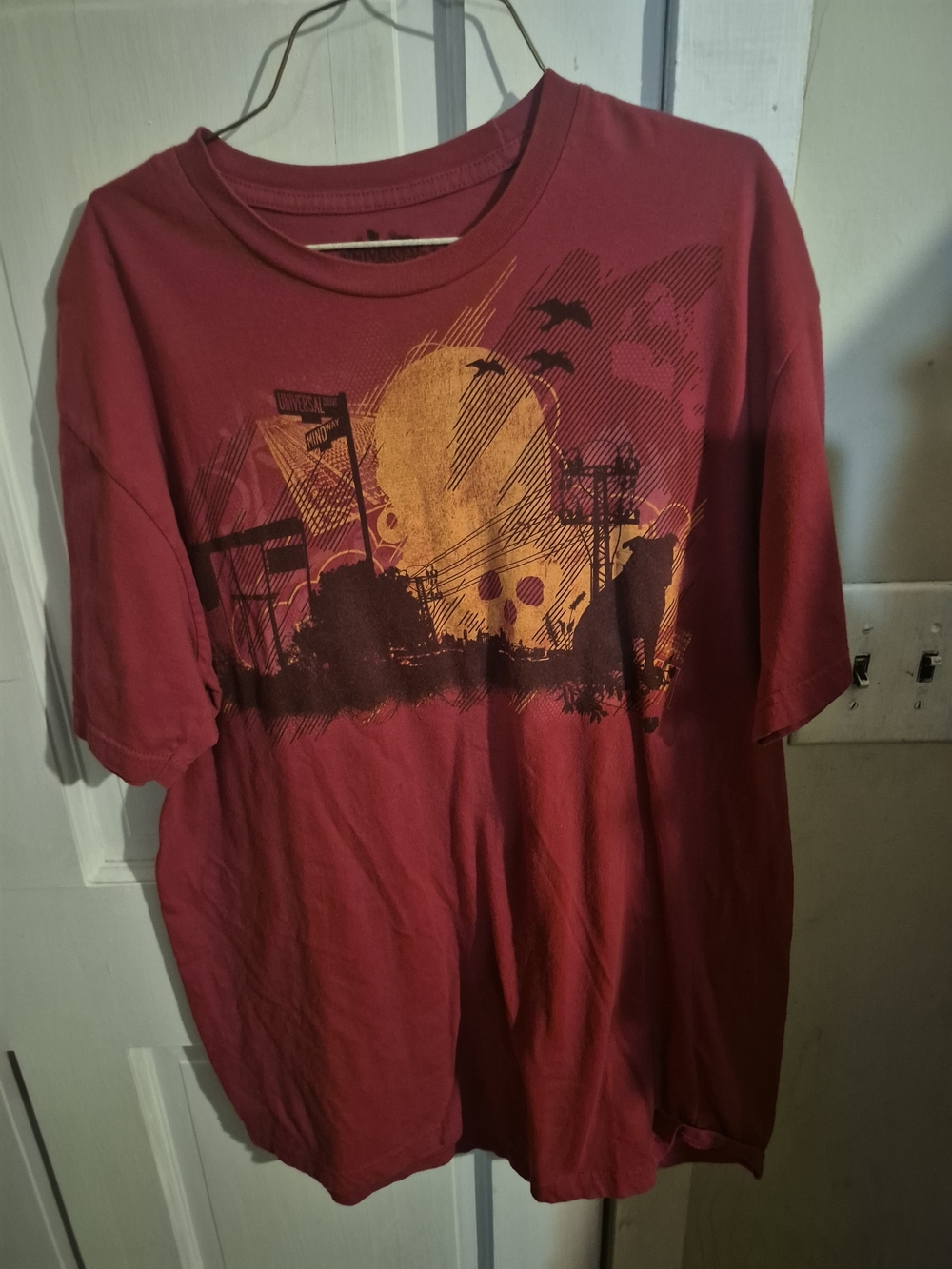 Universal Men's Short Sleeve Graphic Tee in Red with Yellow Print